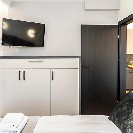 Apartament Bujas - *